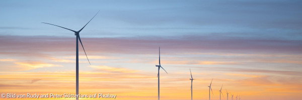 Windräder Klimaschutz Freitag Kreuz