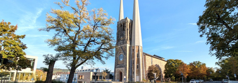 St. Johannis Kirche außen ganz